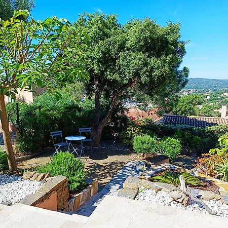 Maison Soignee Avec Grand Jardin Et Terrasse - - Fr-1-308-159 * Le Lavandou